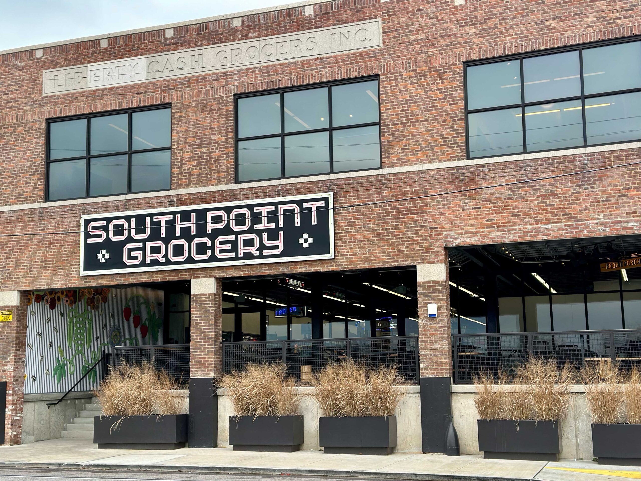 Live Music at Your Neighborhood Grocery Store Downtown Memphis